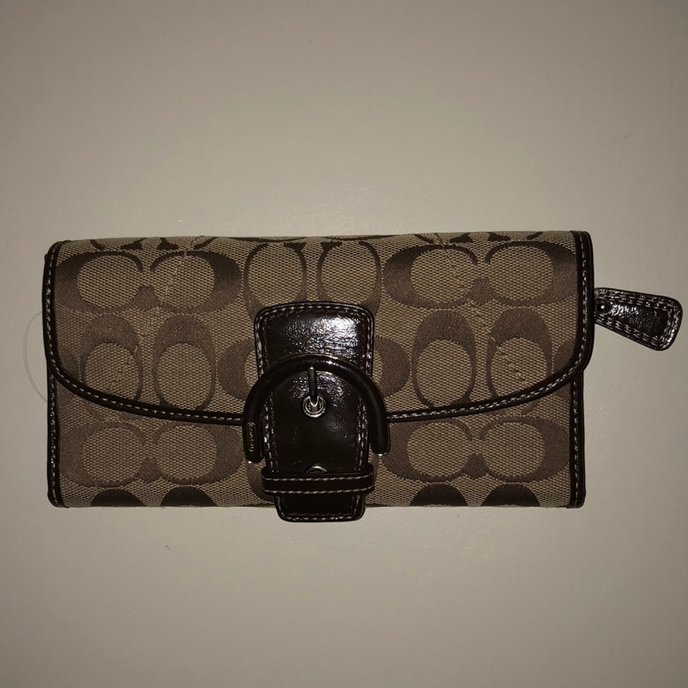 Coach Wallet with purple detail inside